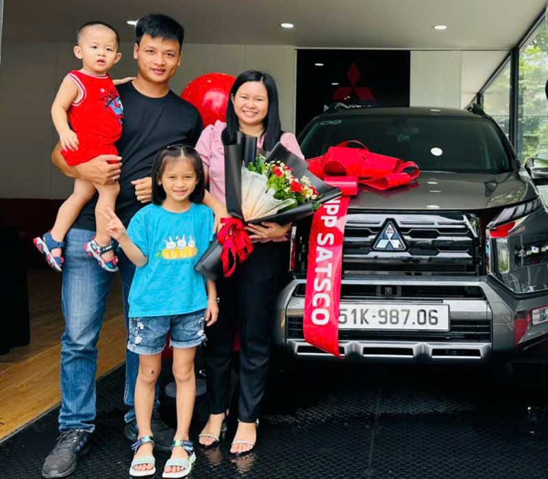 Hình ảnh hoạt động tư vấn xe tại Hòa Bình